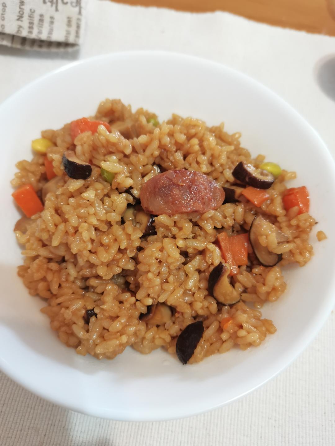 懒人必备～电饭煲腊肠焖饭