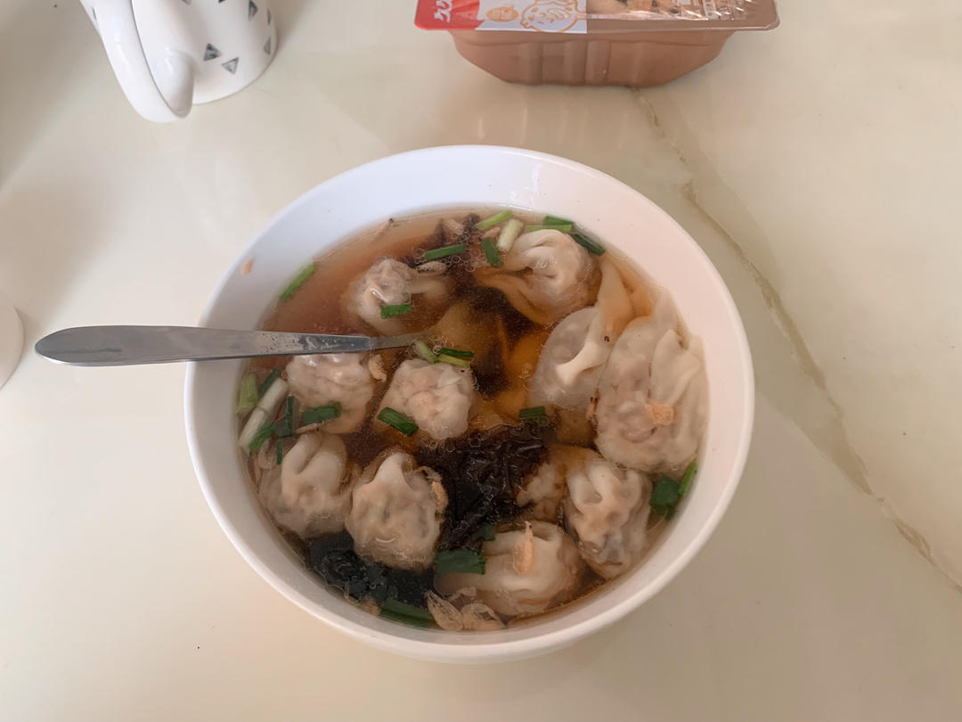 秘制家常馄饨汤底