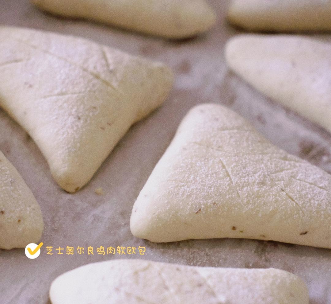 芝士新奥尔良鸡肉软欧包
