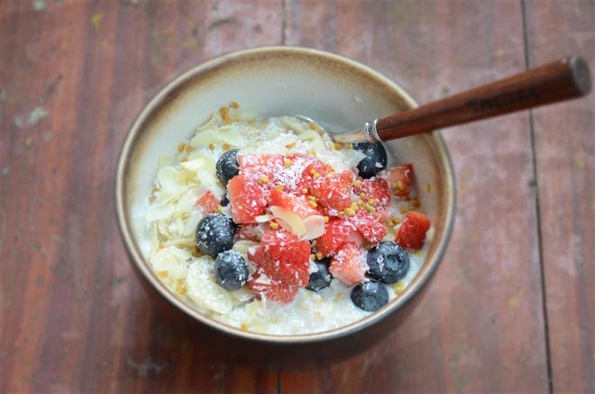 一碗燕麦粥（breakfast oatmeal）的做法