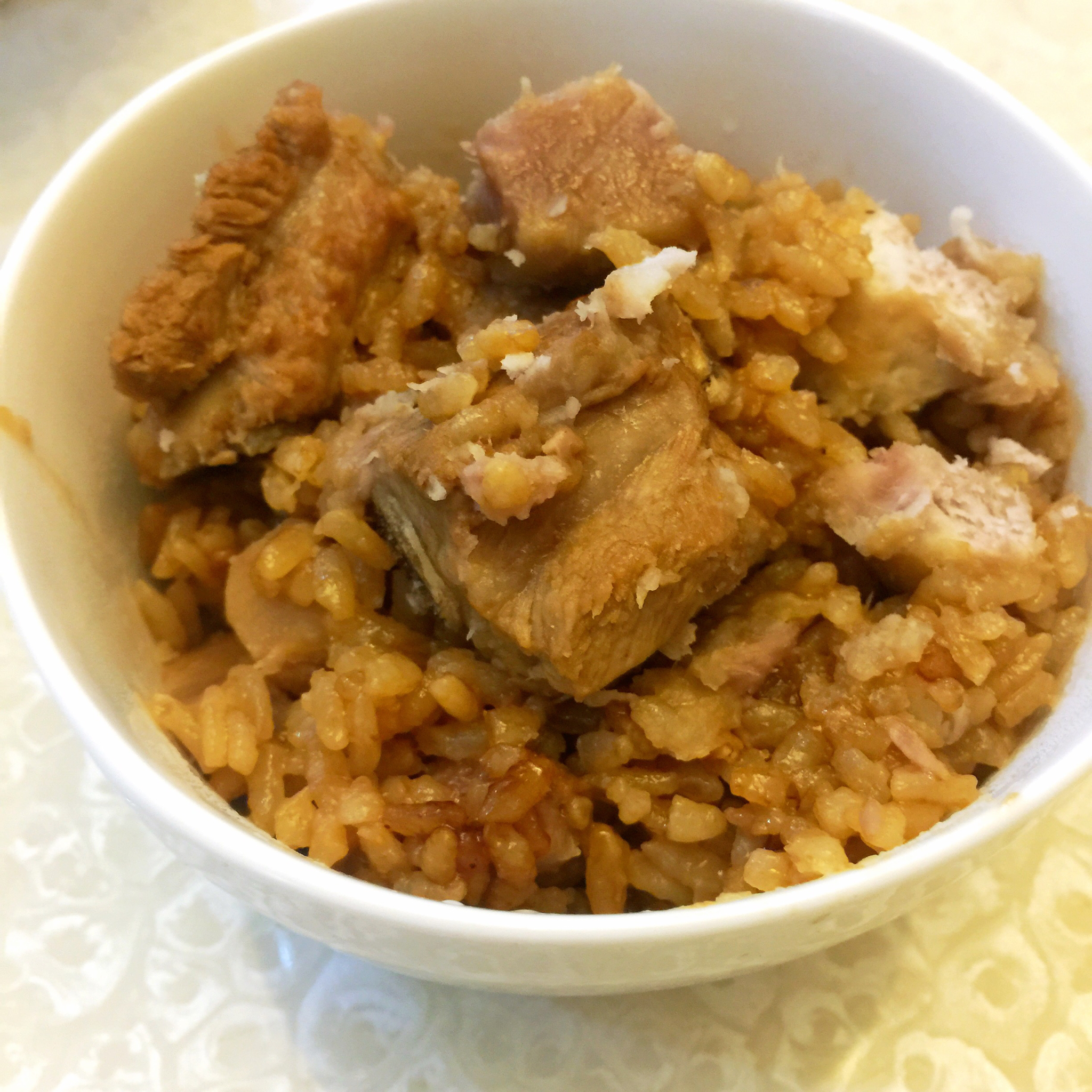 芋头排骨焖饭—有饭有肉有菜一人食