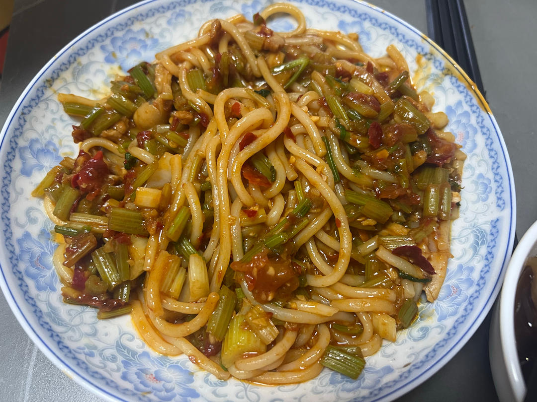 歹歹的新疆炒米粉