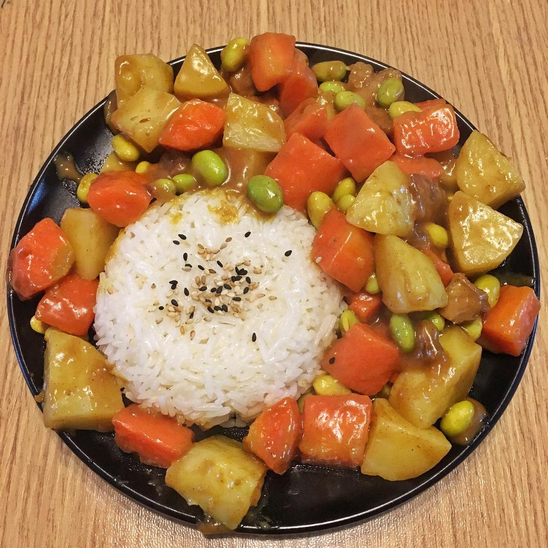 咖喱鸡肉饭