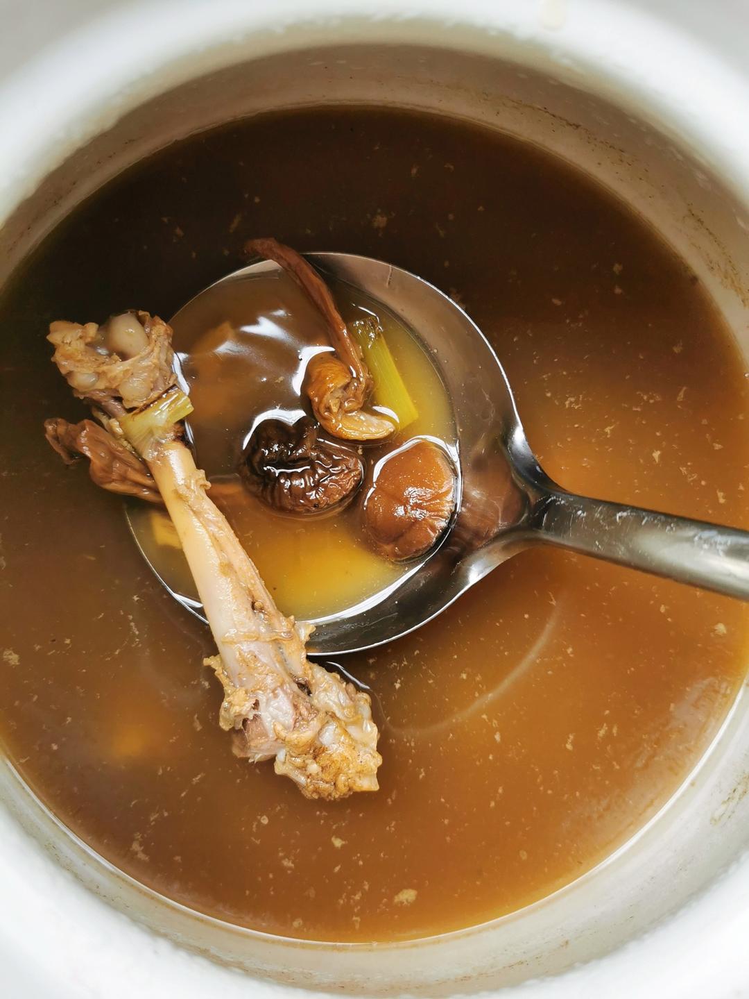 香菇鸡腿骨汤❗️❗️简简单单又好喝