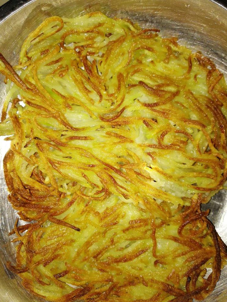 土豆丝鸡蛋饼