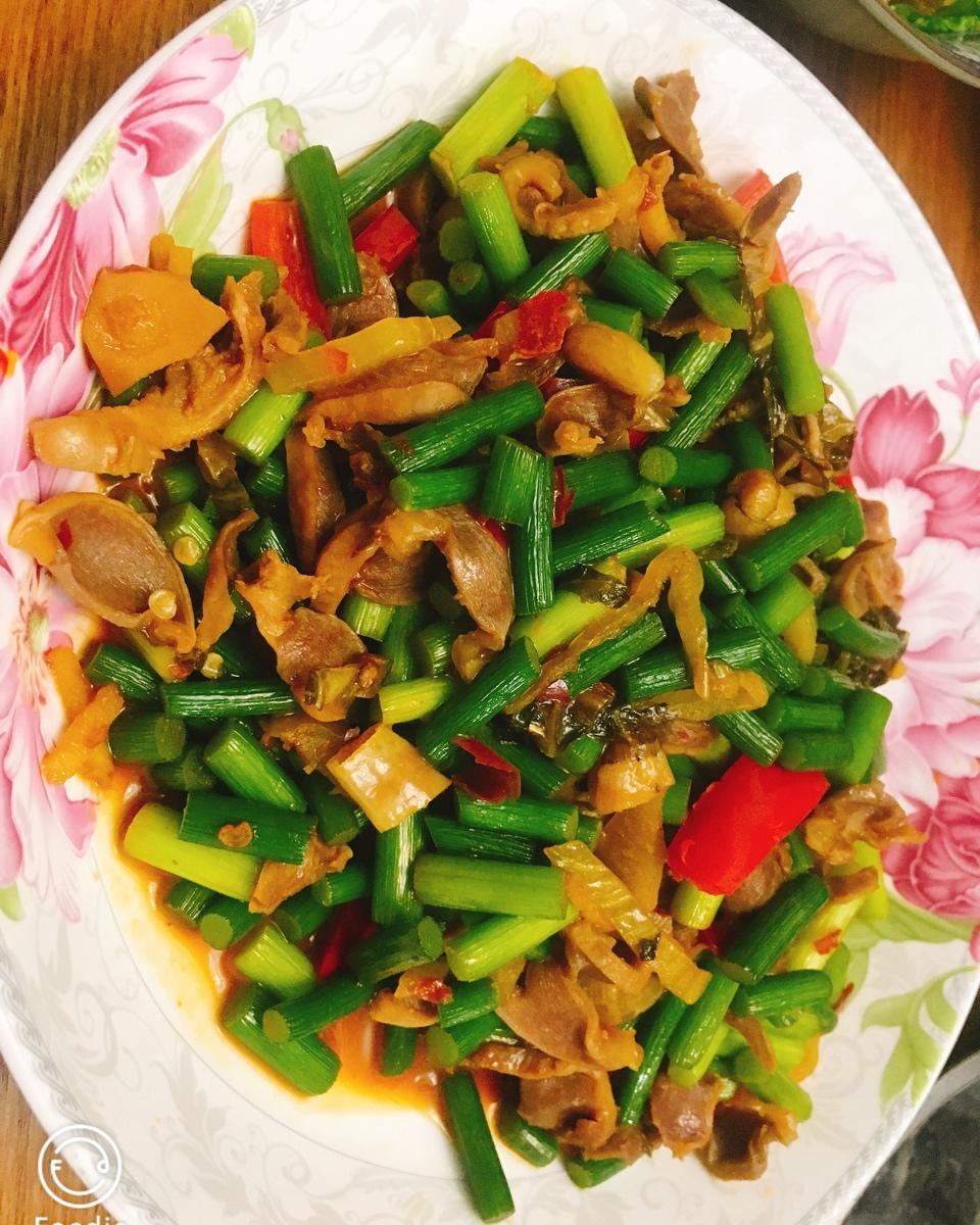 鸡心炒蒜苗
