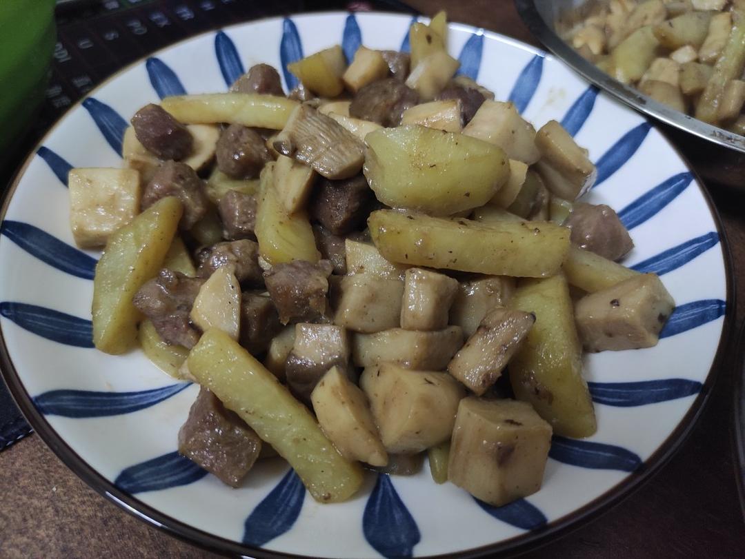 吃肉不长肉 黑椒牛排炒杏鲍菇