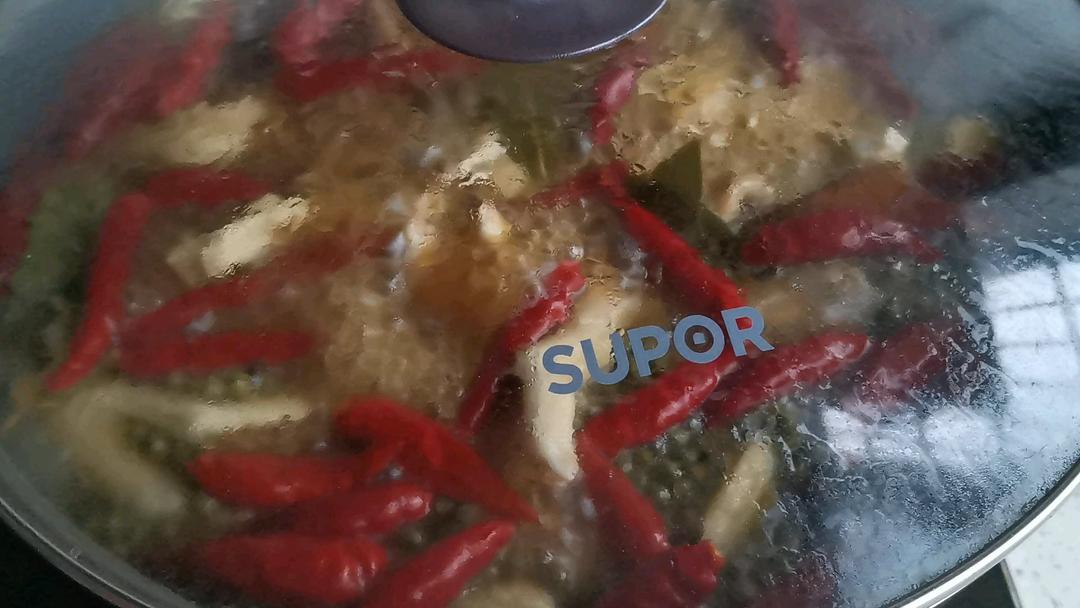 超好吃，可以在家做的周黑鸭：万能卤方