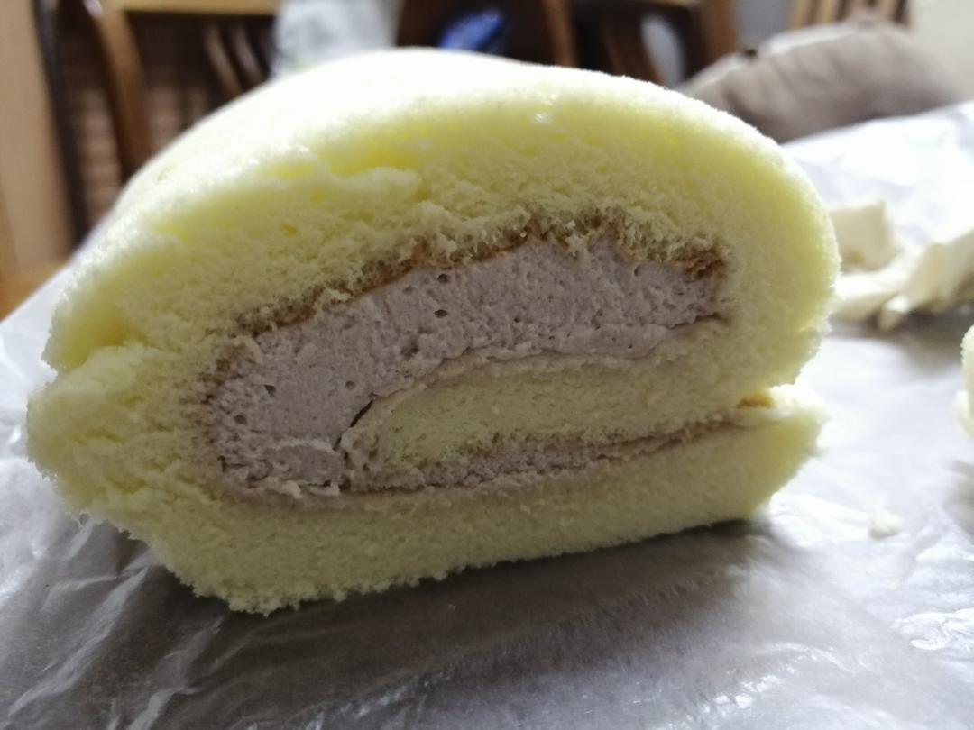 超详细的瑞士卷奶油蛋糕卷原味蛋糕卷的制作方法 饱满不掉皮不开裂（附模具换算方法）