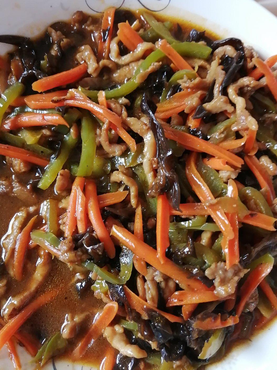 超好吃的鱼香肉丝（做法相当简单，一看就会）