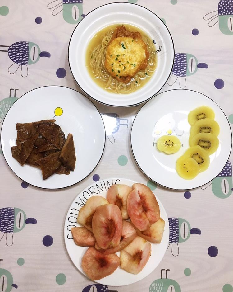 超简单美味的葱香鸡蛋面