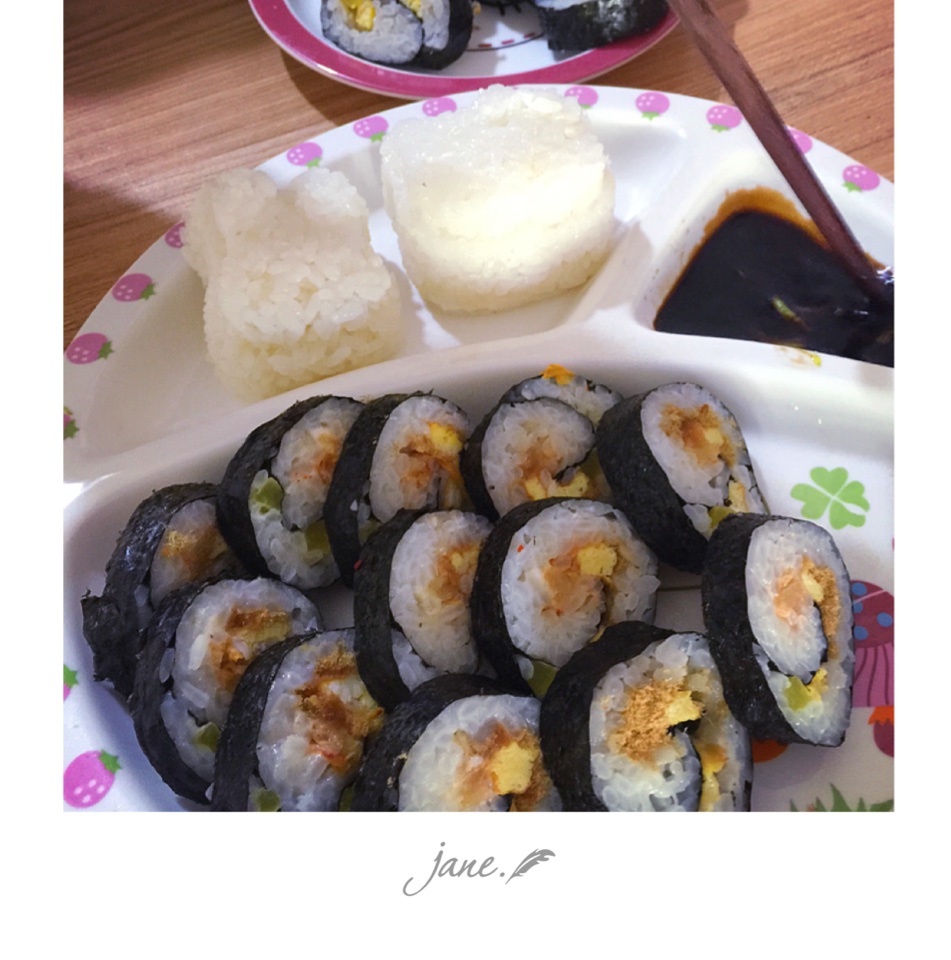 紫菜卷寿司