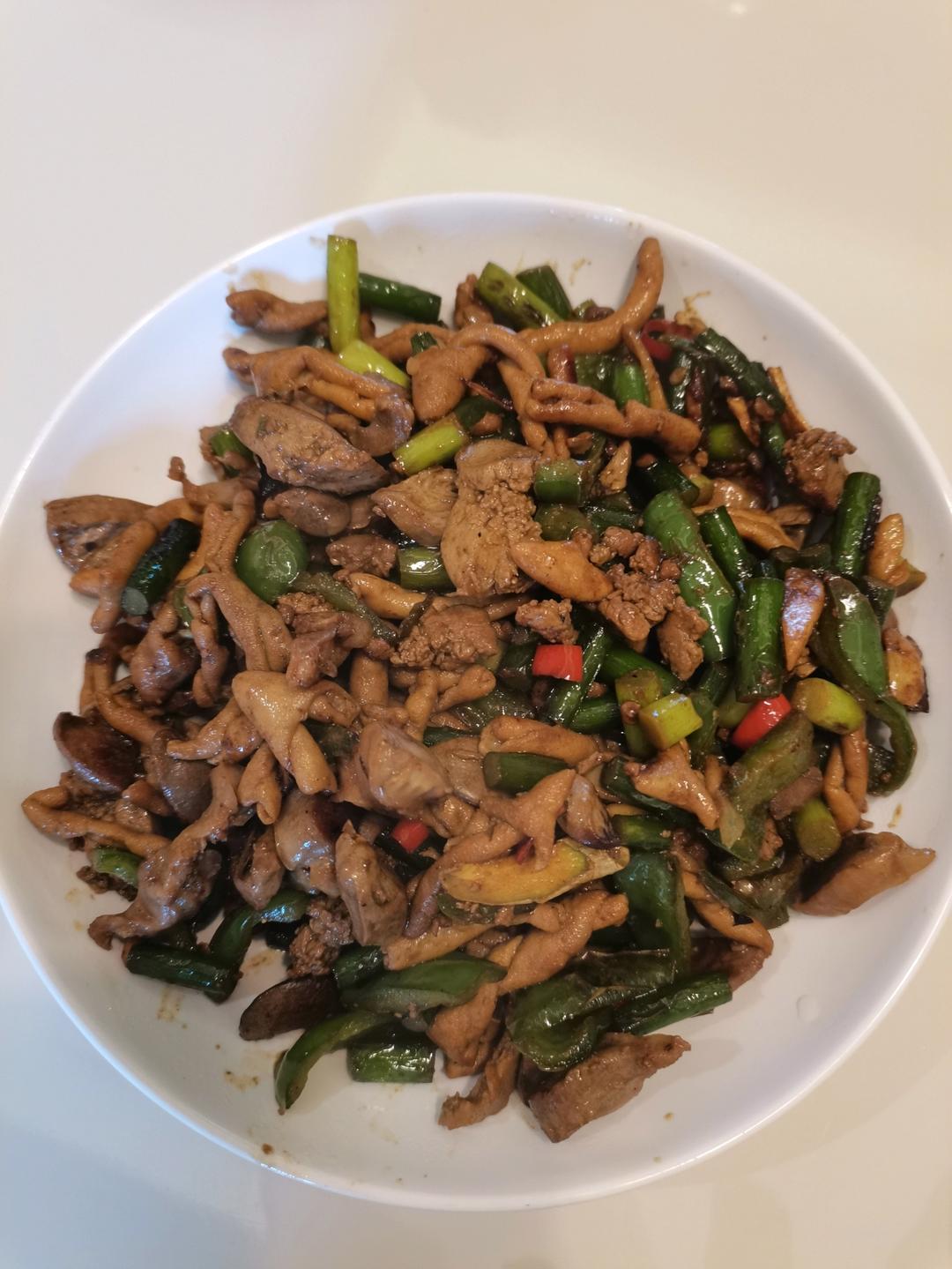 🔥酸辣鸡杂这样做，三碗米饭都不够吃❗️