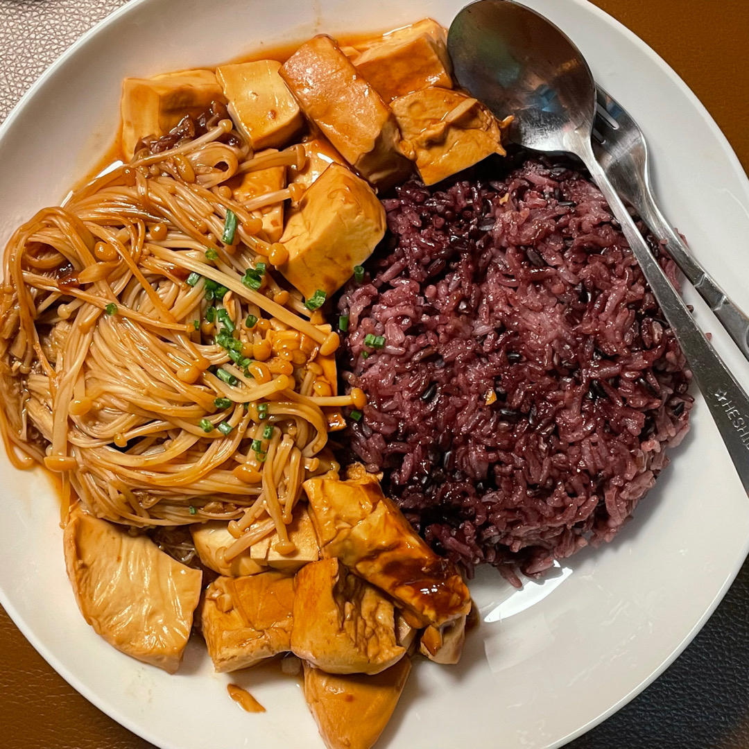 减脂菜！鲜滑香嫩的金针菇豆腐！快手简单！