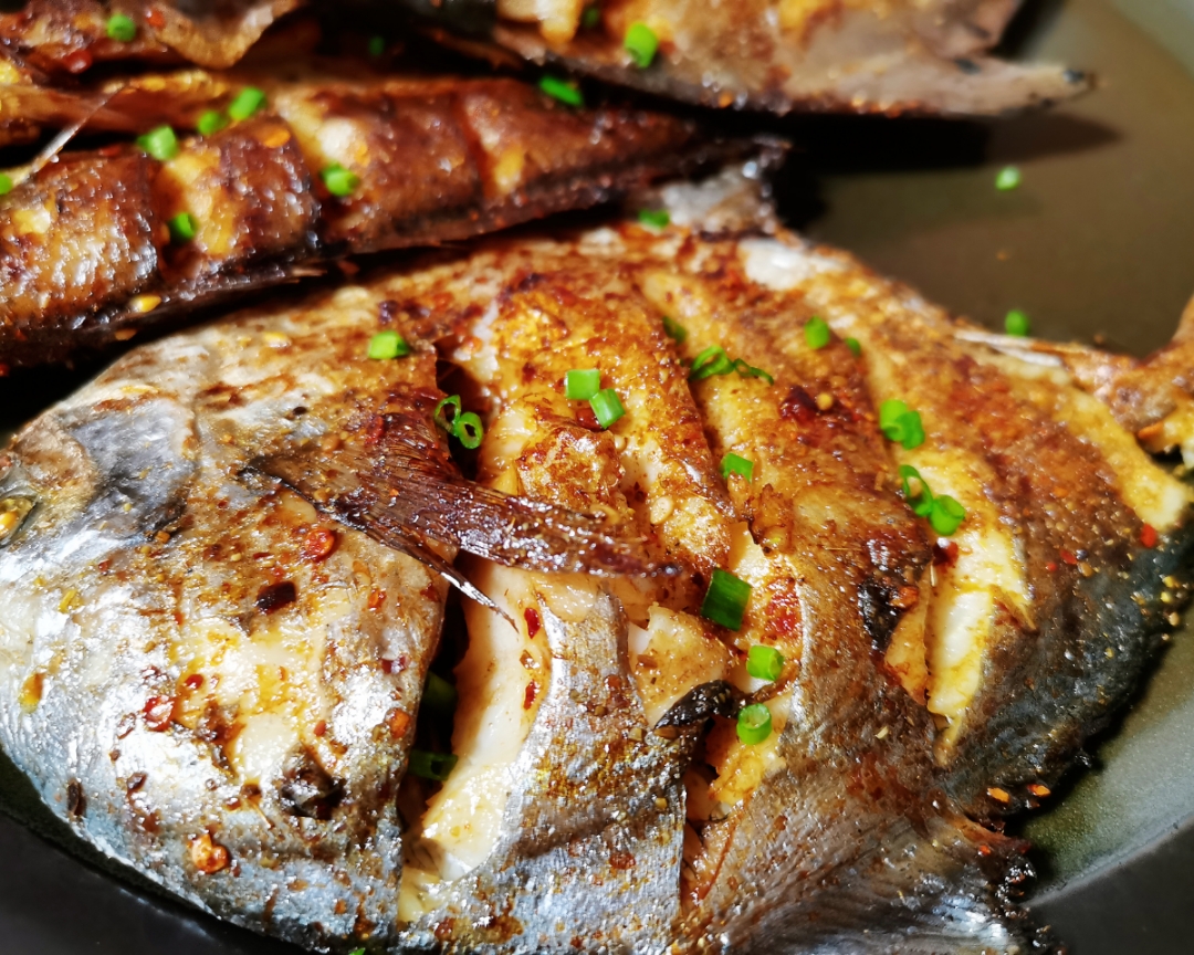 家庭版烤鲳鱼黄鱼