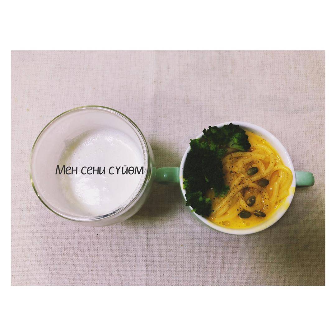 南瓜意面(Spaghetti with Pumpkin Sauce)