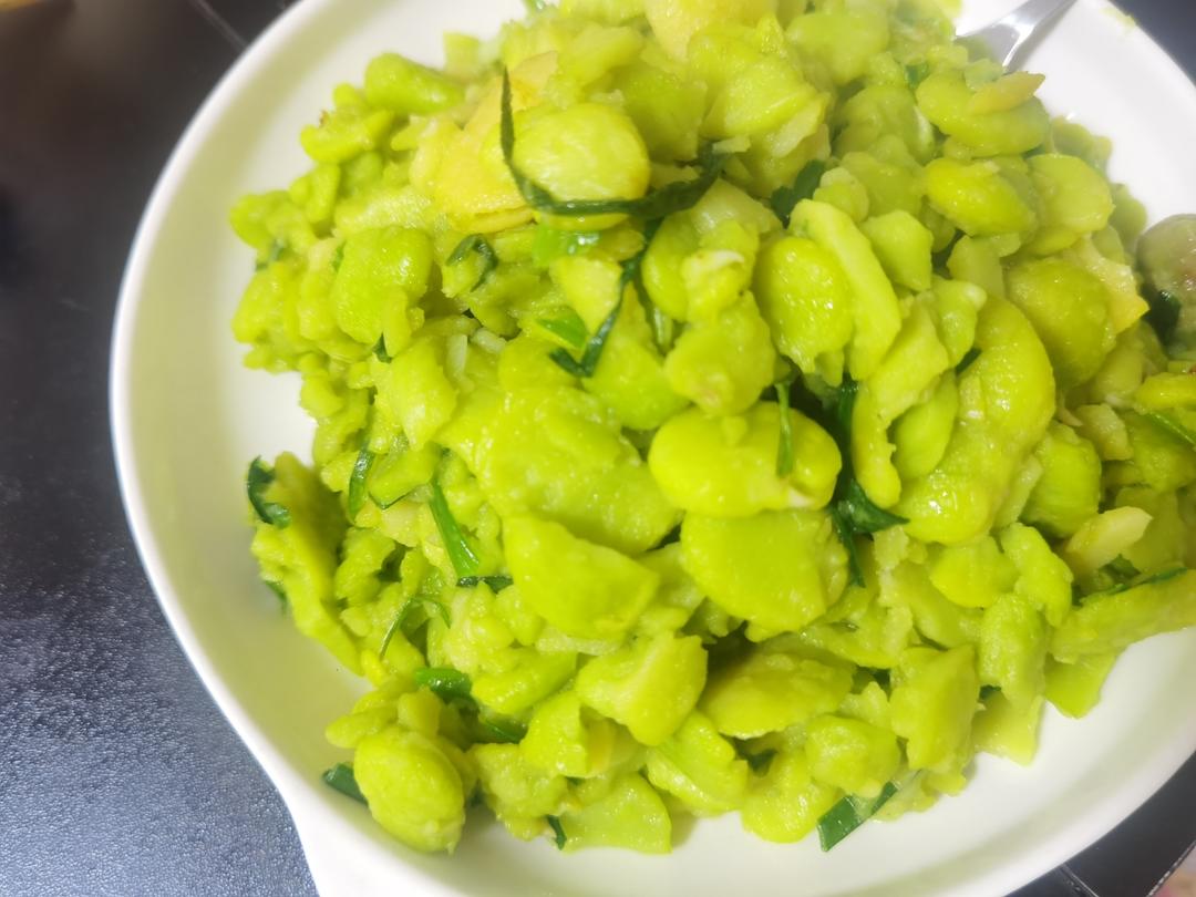 葱炒蚕豆