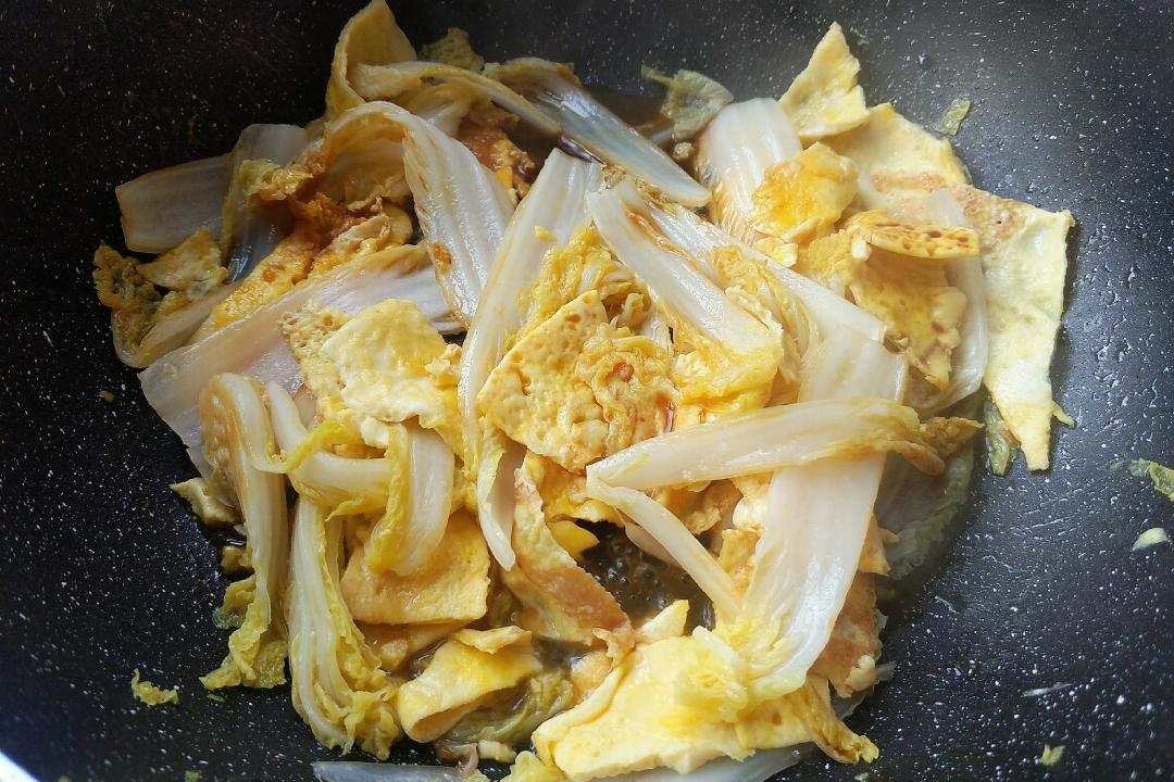 超简单的娃娃菜炒鸡蛋（清淡健康）