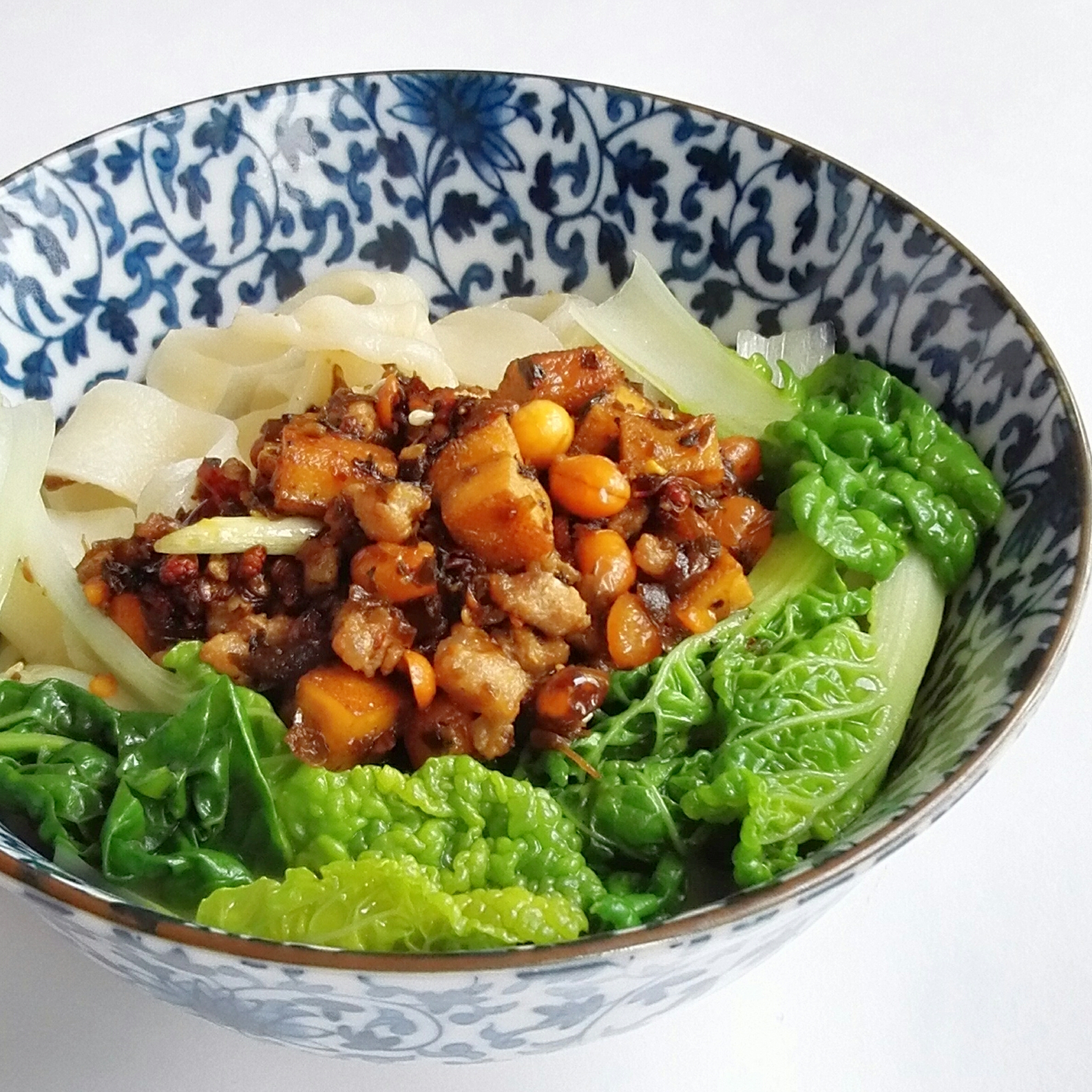 碎米芽菜肉臊面