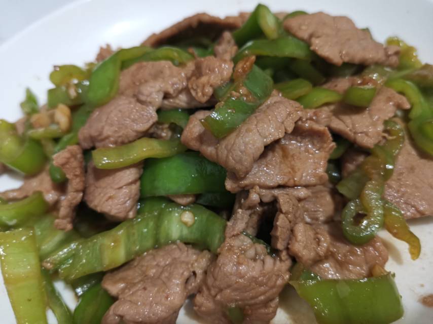 好吃到停不下来的青椒炒肉丝