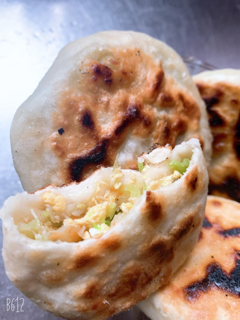 会连续吃八个的萝卜馅饼