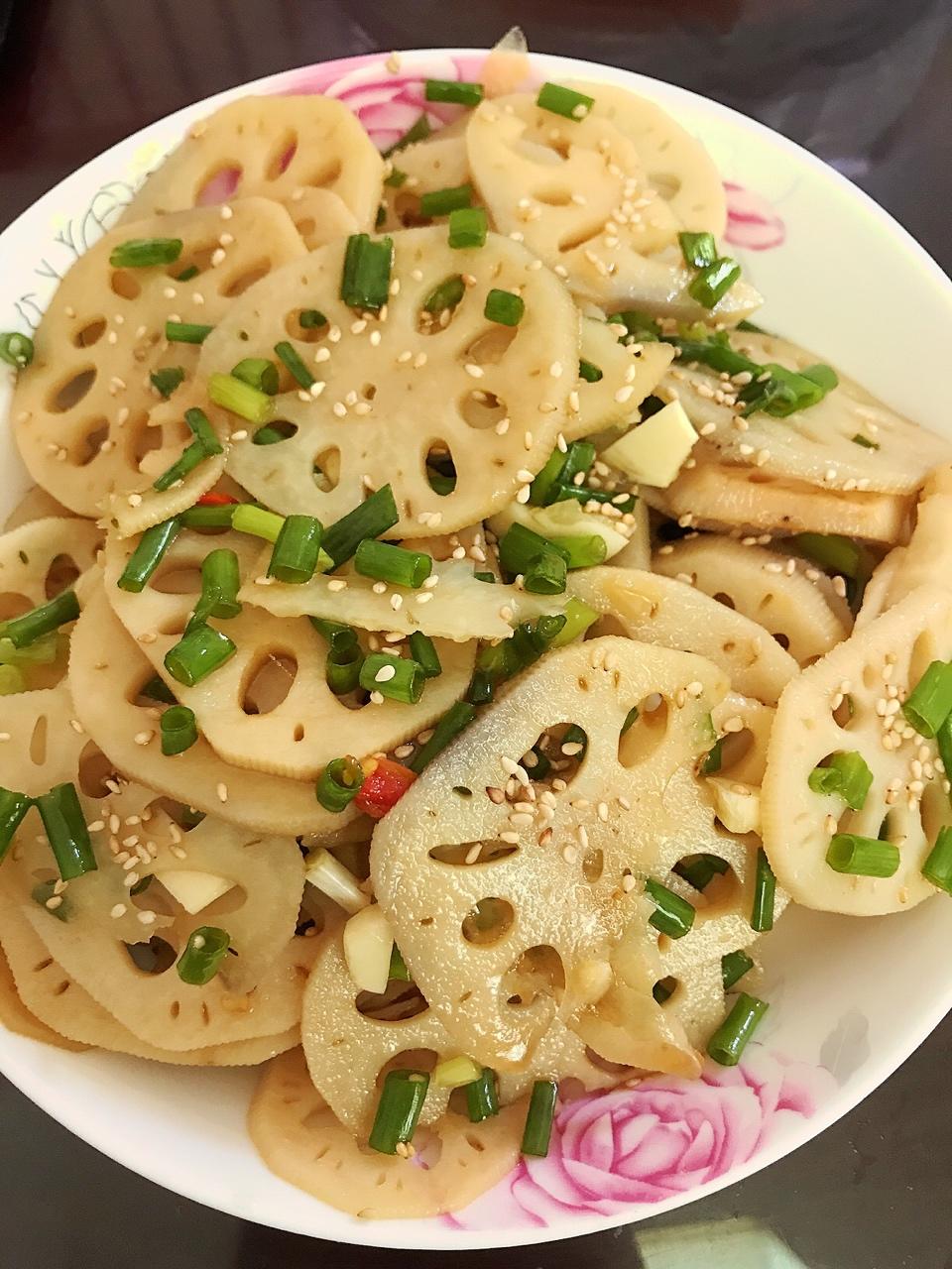 凉拌藕片