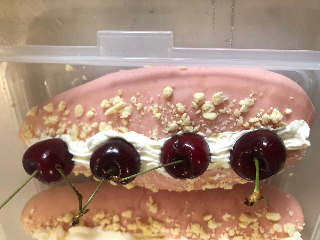 草莓🍓魔法棒🪄面包