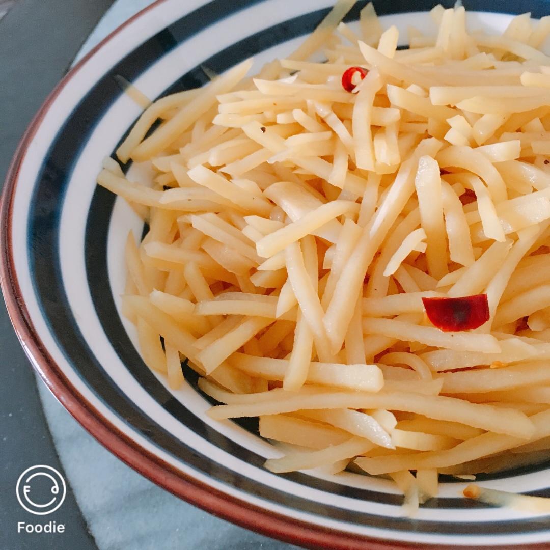 在家也能做出馆子味儿的醋溜/炝炒/酸辣土豆丝（就是那道看似简单，实则步步玄机的土豆丝）