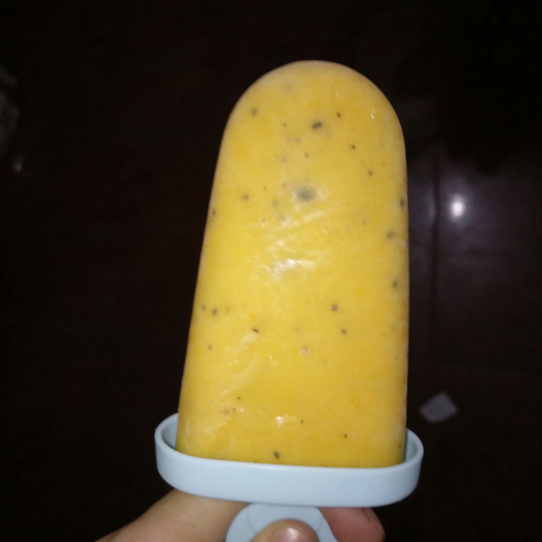 任梦溪做的百香果芒果酸奶雪糕