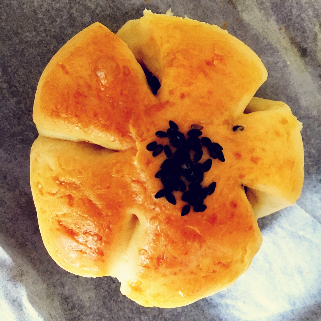 花式豆沙餐包