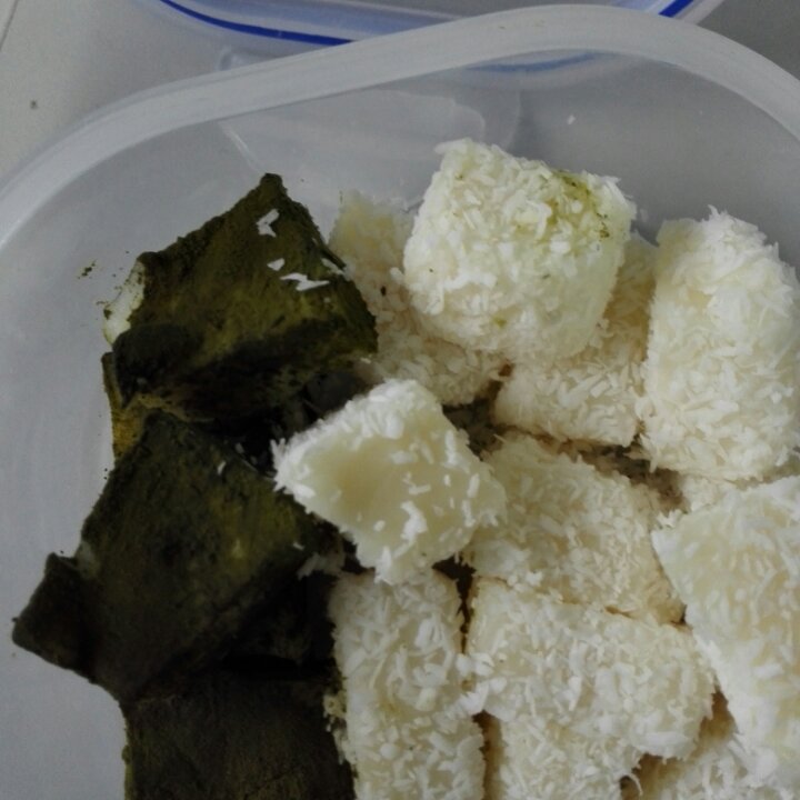 完胜85度C牛奶椰丝小方