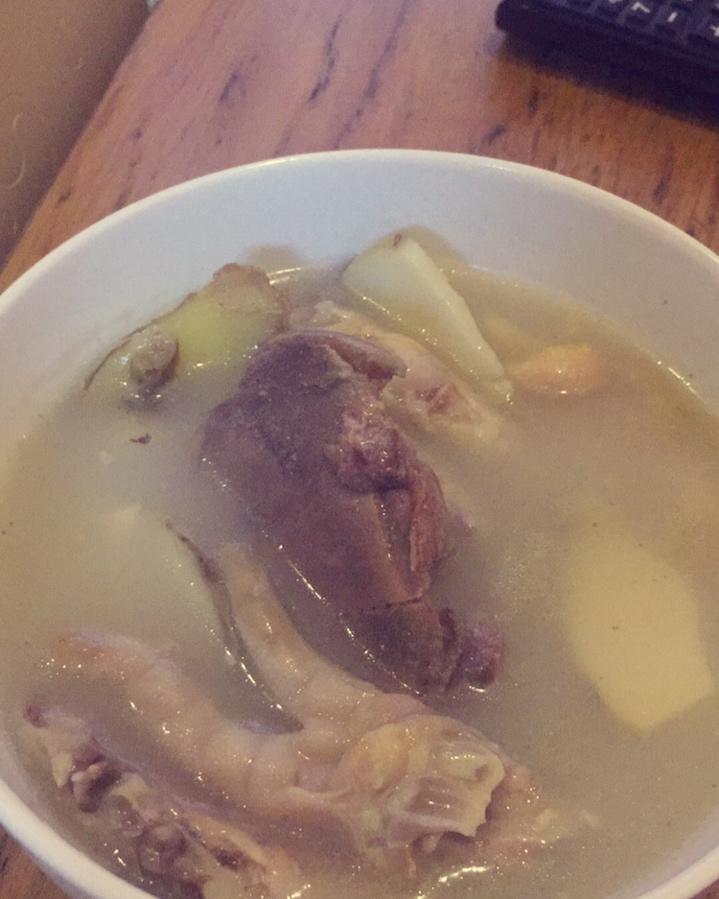 慈姑排骨鸡爪汤