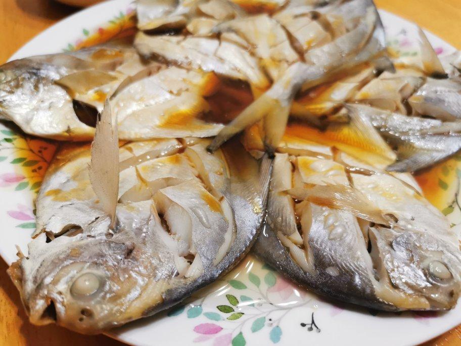 简单版清蒸银鲳鱼（100%好吃）