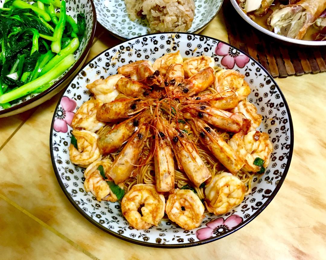 鲜虾炒面|寻味手札