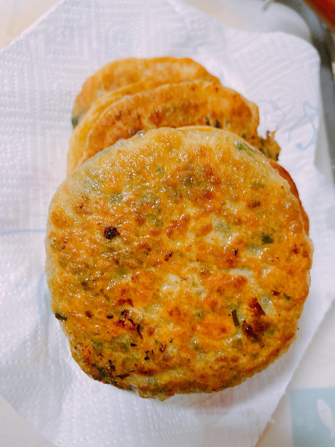 皮薄如纸的韭菜馅饼|免揉面法