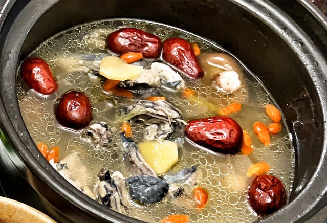 补血补气乌鸡汤