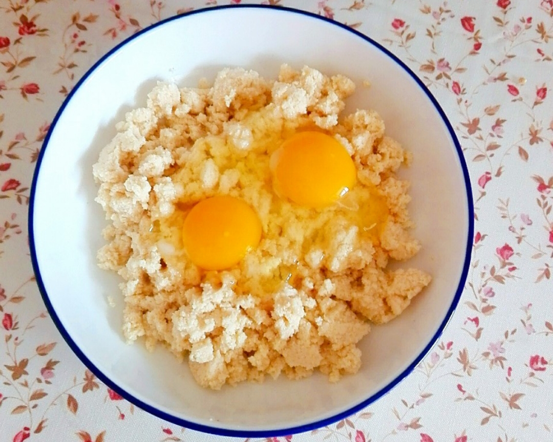豆渣炒鸡蛋（打豆浆剩的豆渣）的做法 步骤3
