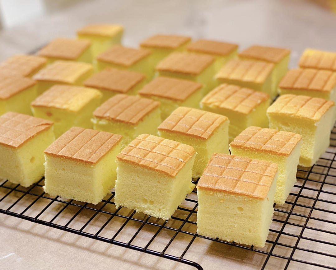 summer宣妈做的黑白小方蛋糕