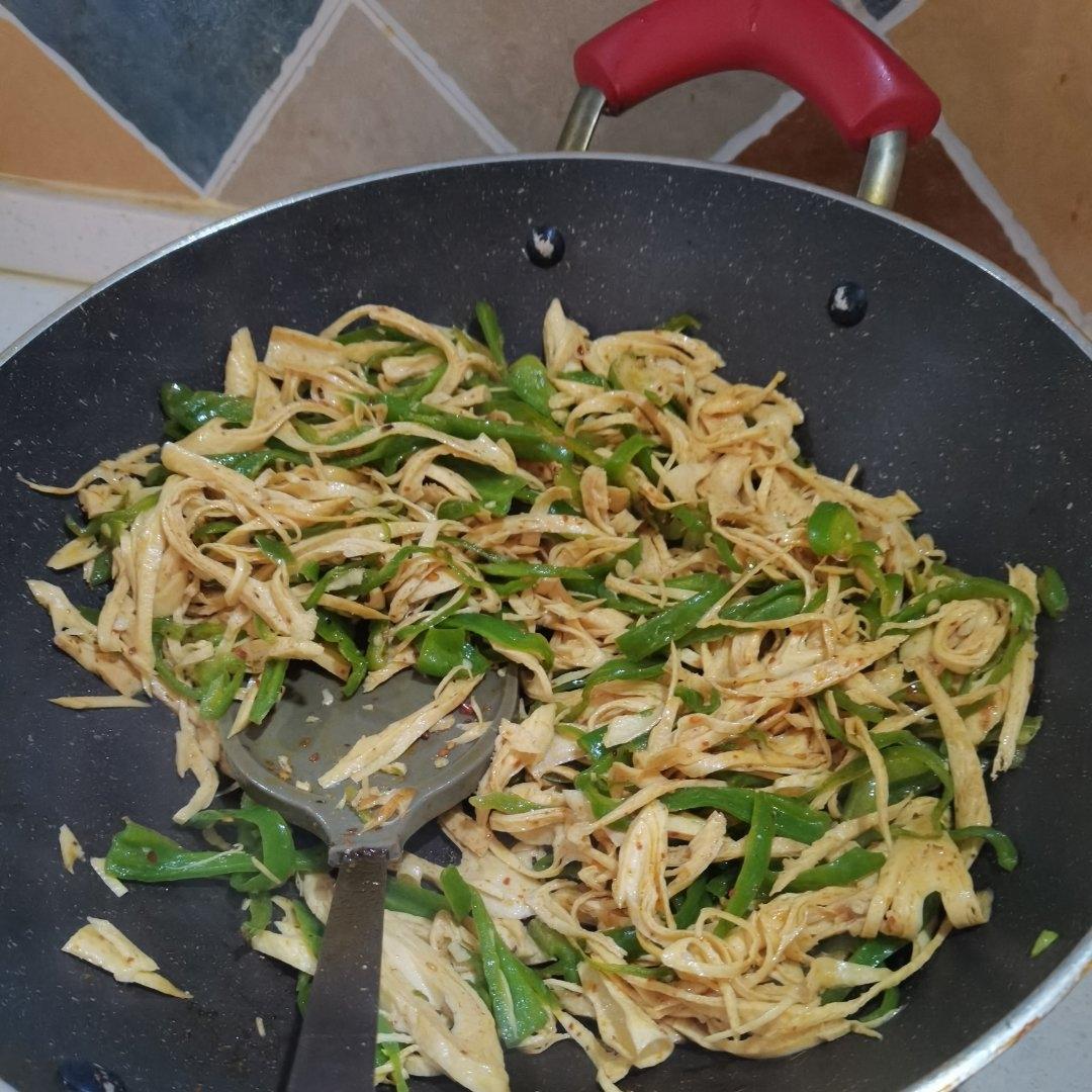 素食记～青椒豆筋丝