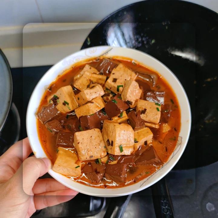 鸭血豆腐