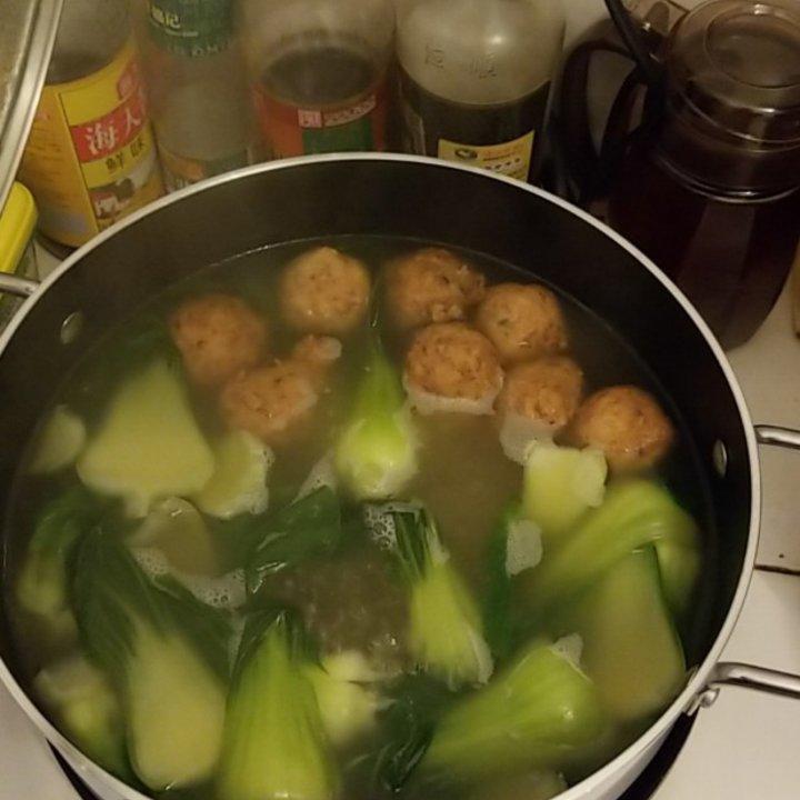 青菜肉丸汤