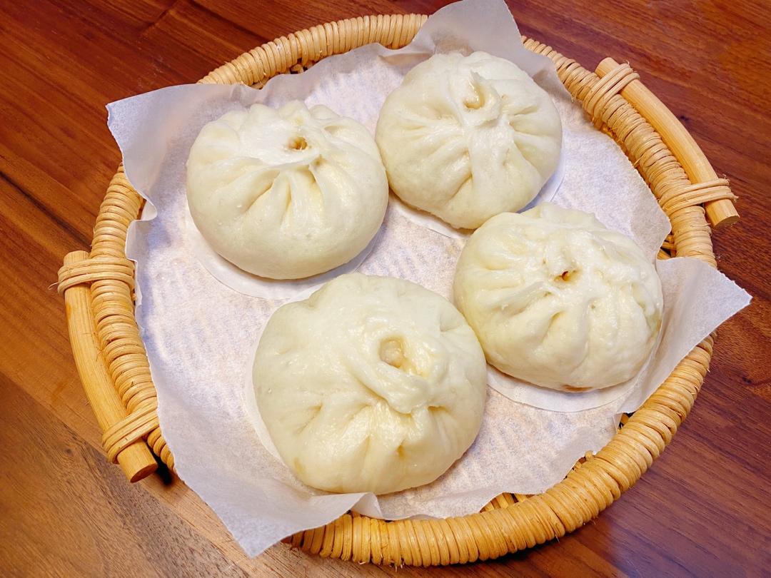 鲜美多汁的洋葱牛肉包子