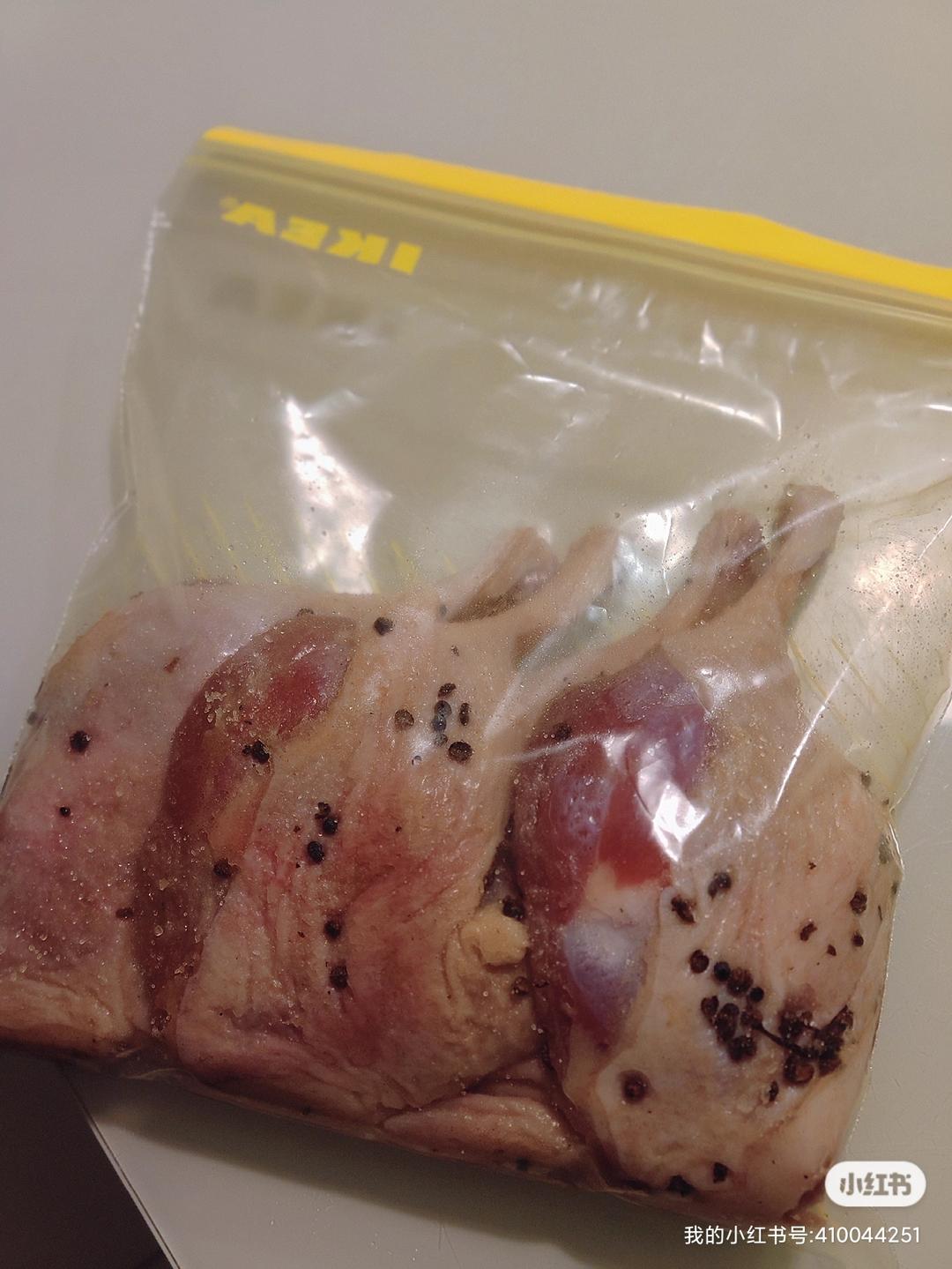 首次成功的盐水鸭腿