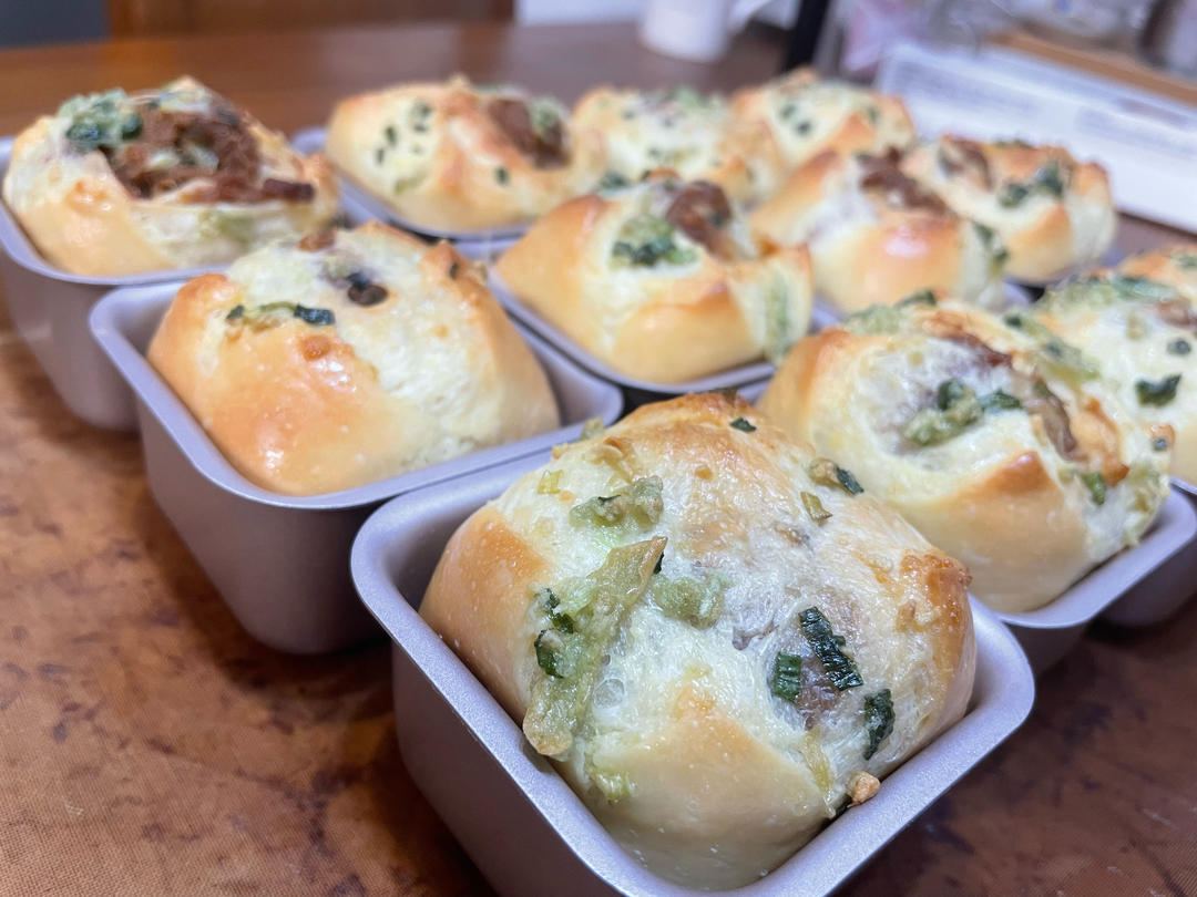 蒜香肉松小炸弹面包（烫种）
