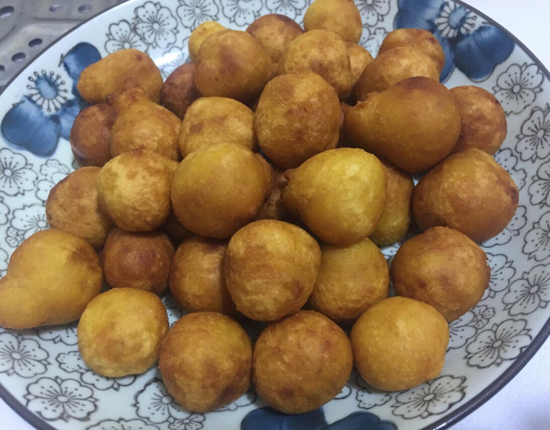 妈妈教炸的红薯丸子