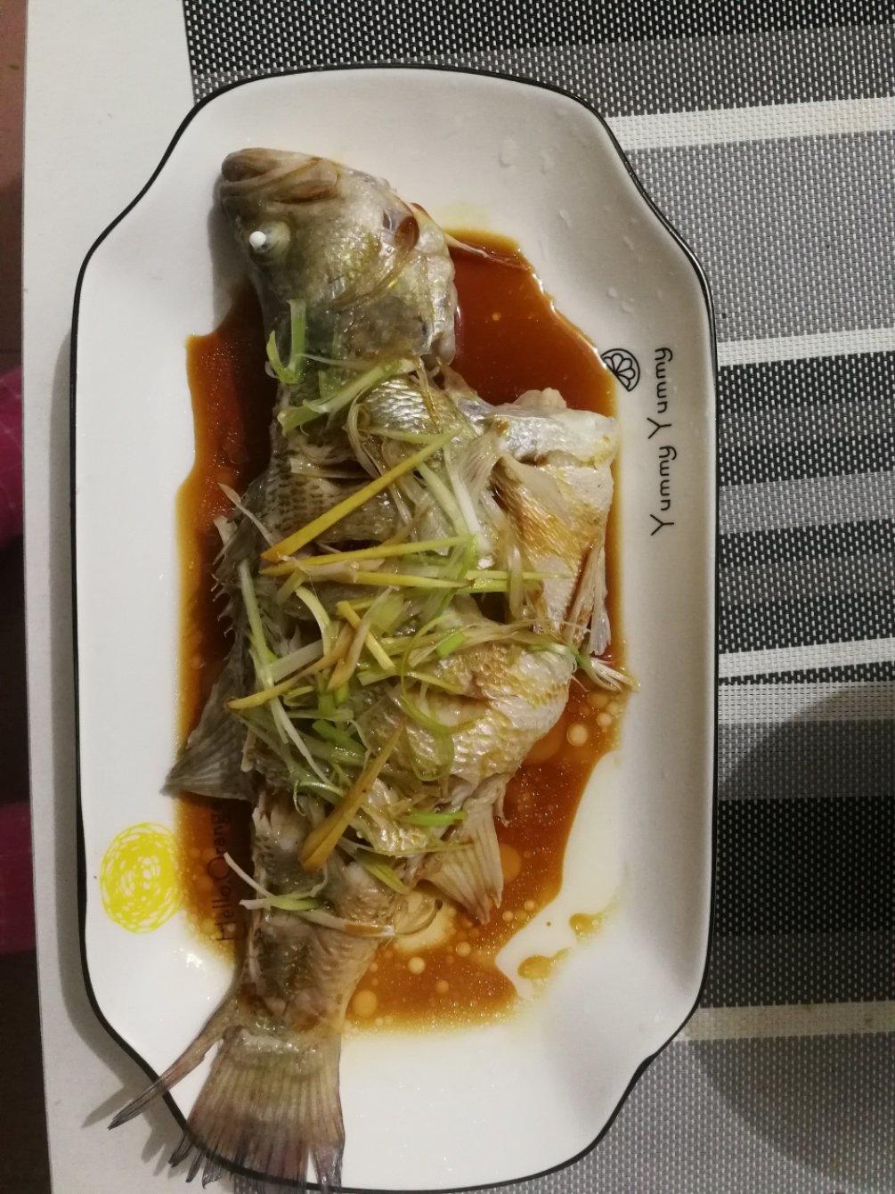 清蒸鲈鱼