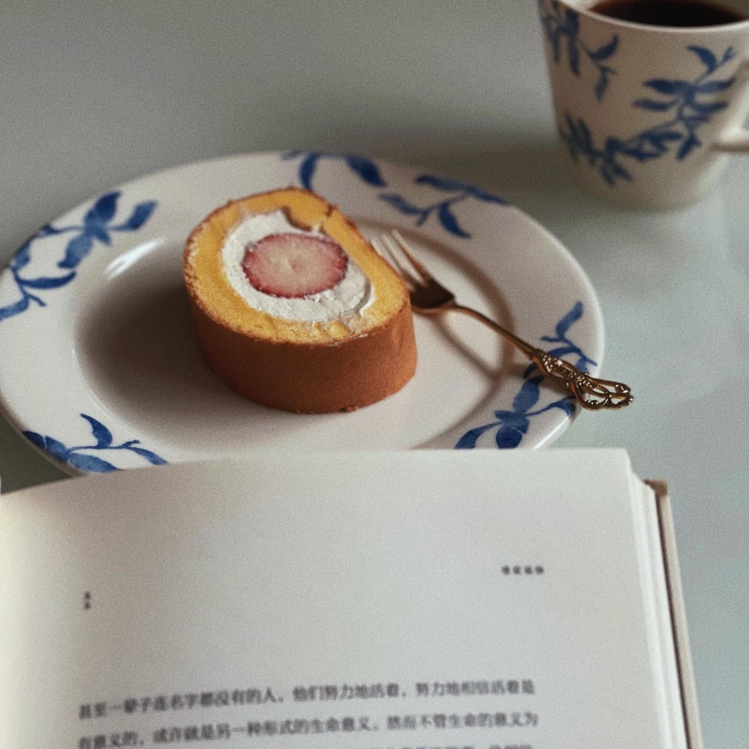 蛋糕卷这样做‼️不掉皮不开裂（小视频食谱）