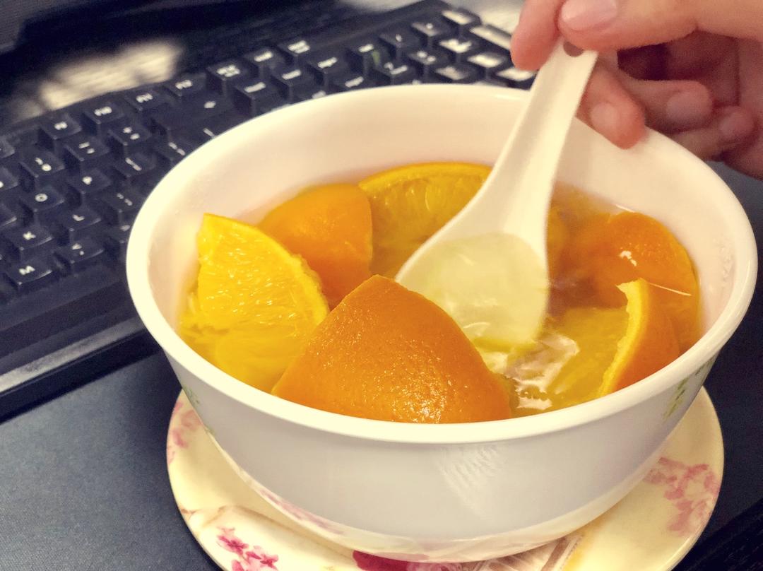 林小男林小男做的止咳化痰炖橙子