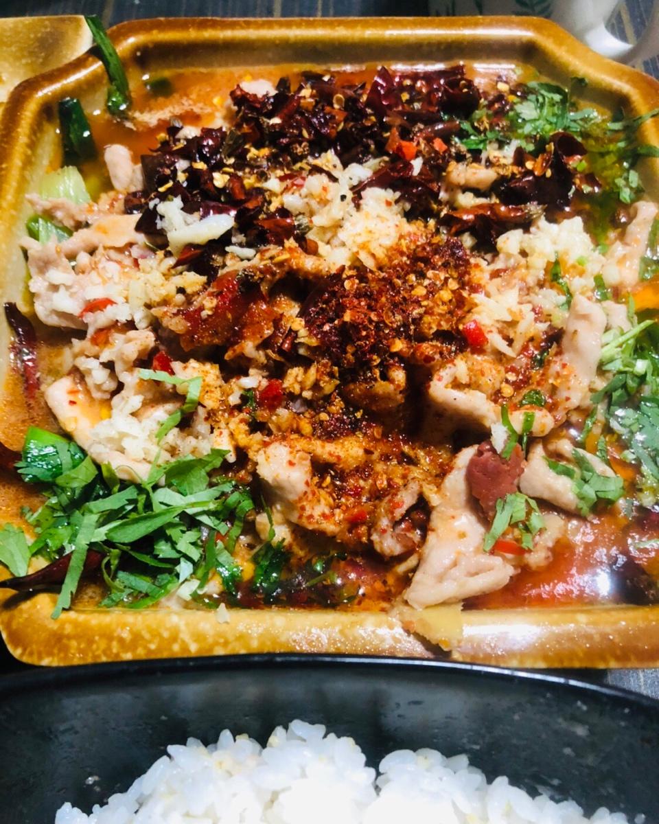 厨师长教你：“水煮肉片”的正宗做法，这味道真的很四川