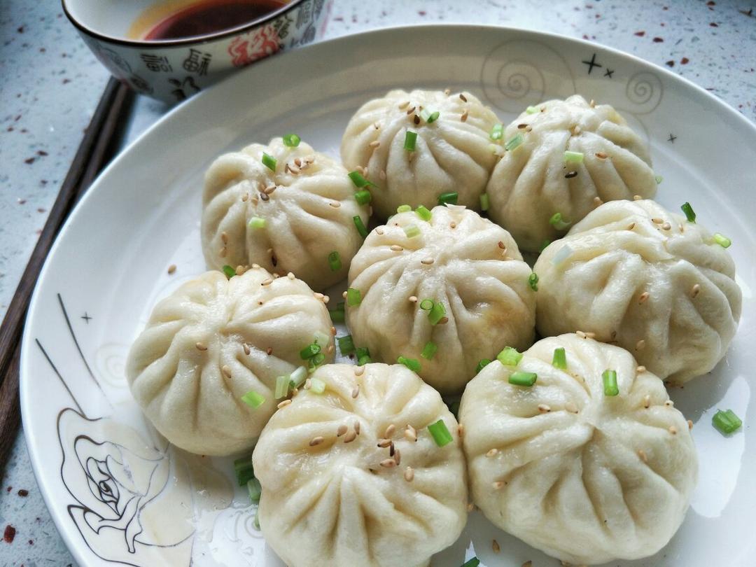 咸蛋黄鲜肉生煎包